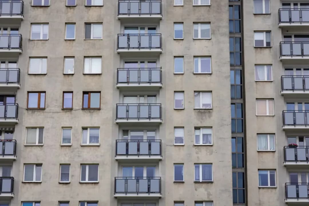 Co daje członkostwo w spółdzielni mieszkaniowej? Odkryj korzyści i prawa